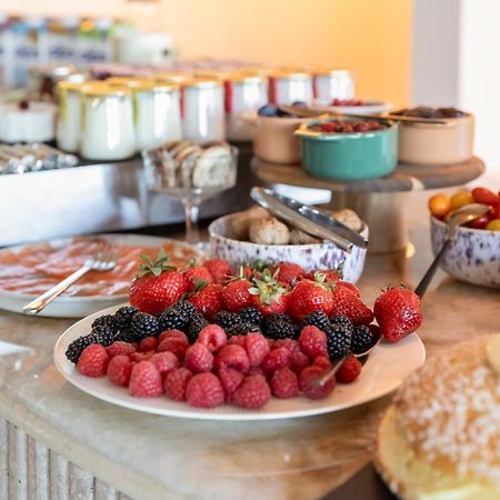 Tinah Saint-Tropez Hotel Ngoại thất bức ảnh