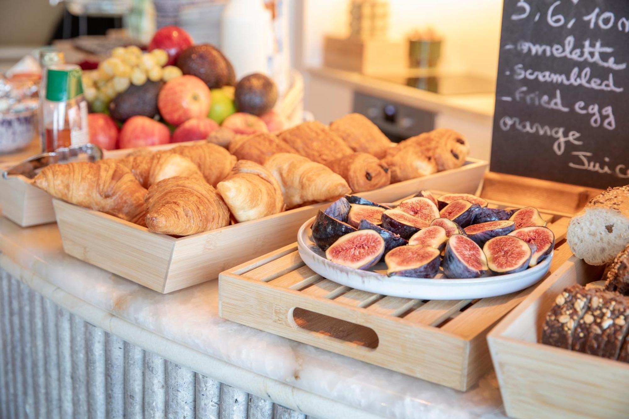 Tinah Saint-Tropez Hotel Ngoại thất bức ảnh