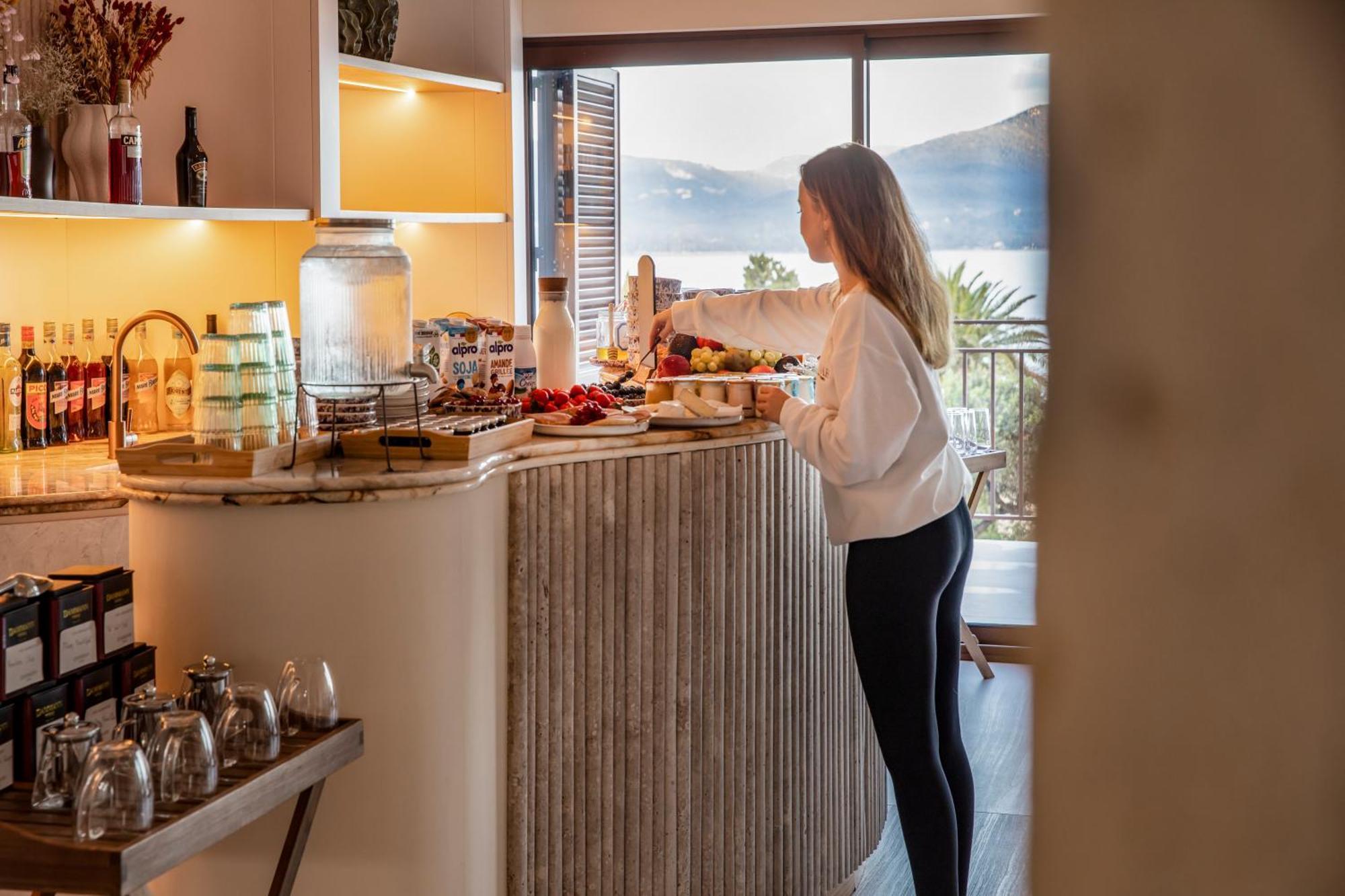 Tinah Saint-Tropez Hotel Ngoại thất bức ảnh