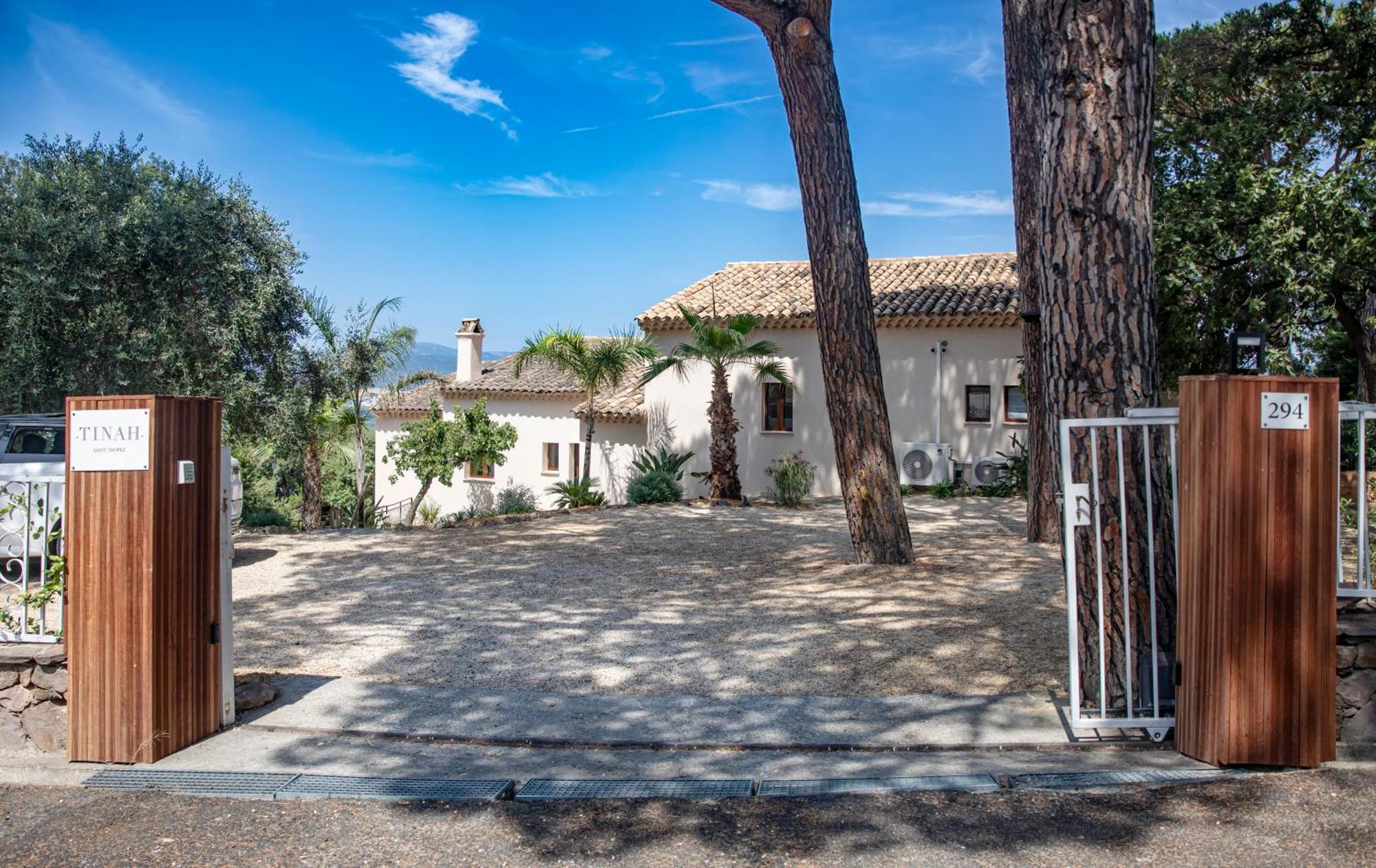 Tinah Saint-Tropez Hotel Ngoại thất bức ảnh