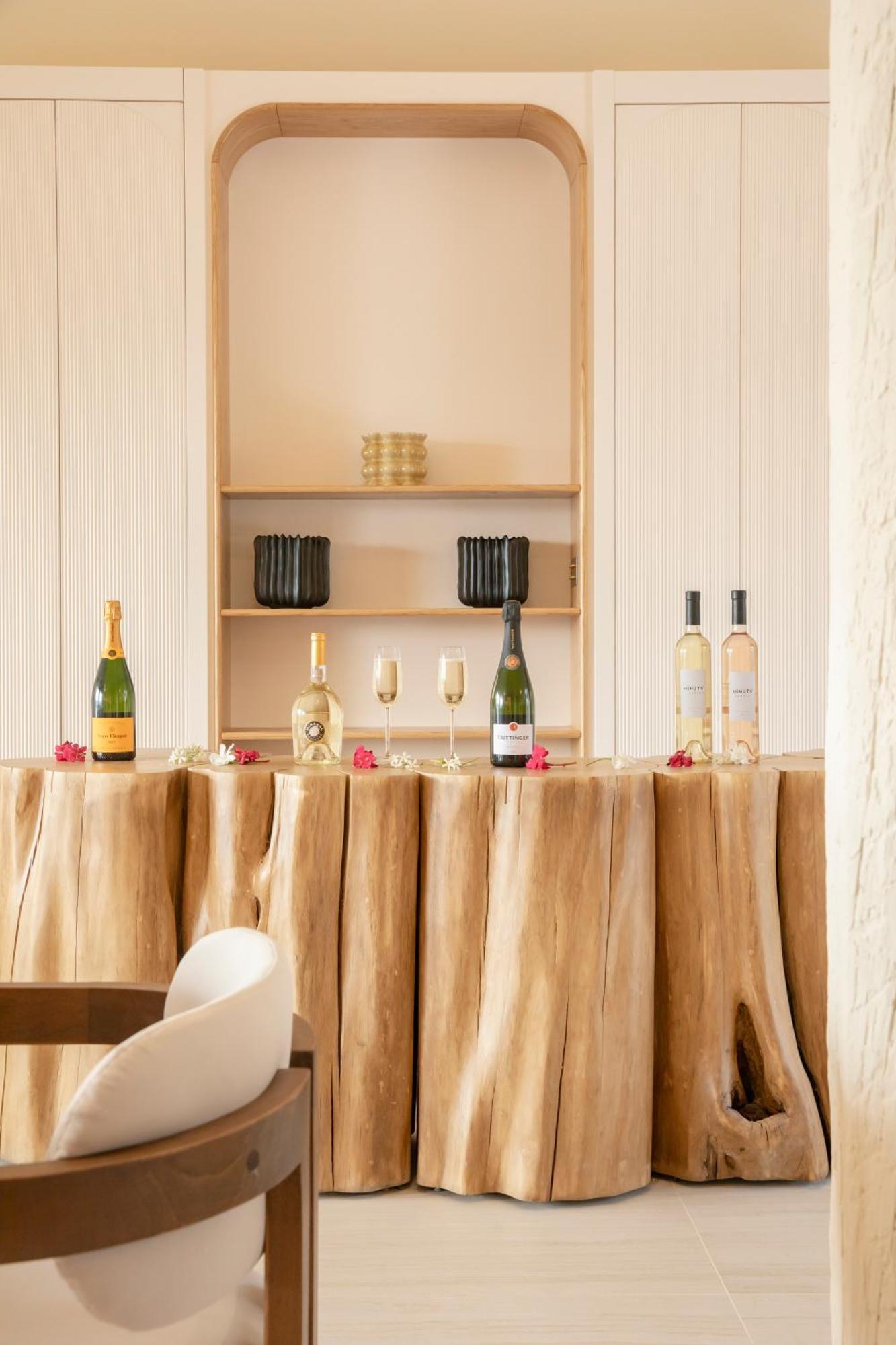 Tinah Saint-Tropez Hotel Ngoại thất bức ảnh
