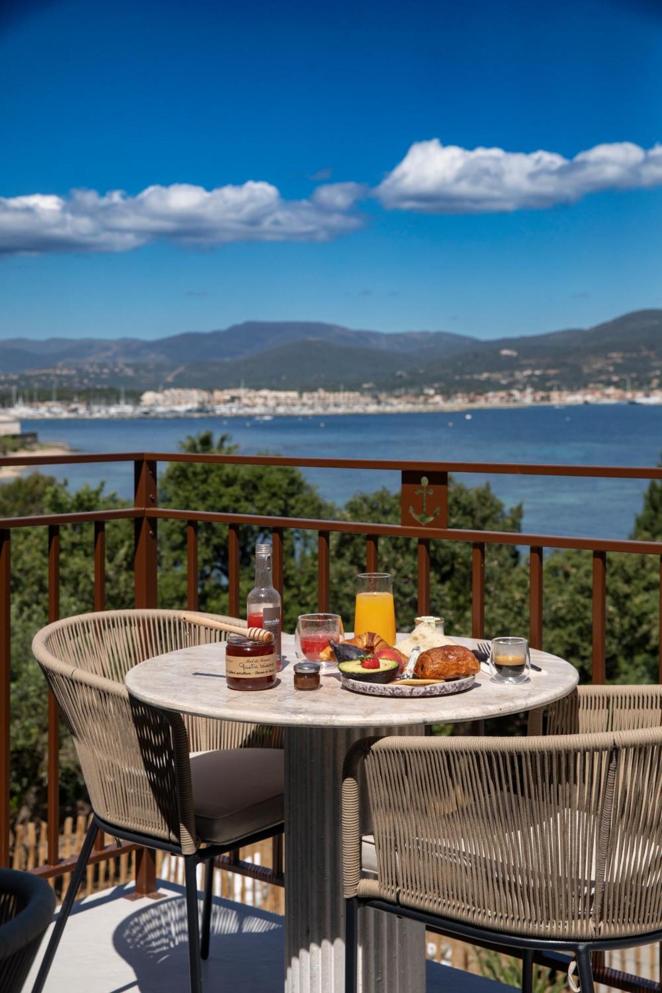 Tinah Saint-Tropez Hotel Ngoại thất bức ảnh